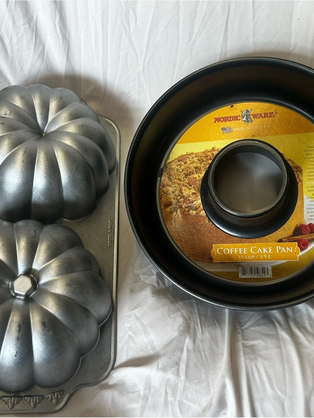 Nordic Ware Black Bundt and The Great Pumpkin Mold Bake Pan Set